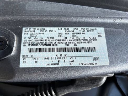 Certified 2021 Ford Escape SE w/ SE Sport Appearance Package FWD image 25