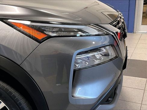 Certified 2023 Nissan Rogue SV w/ SV Premium B Package AWD/4WD image 32
