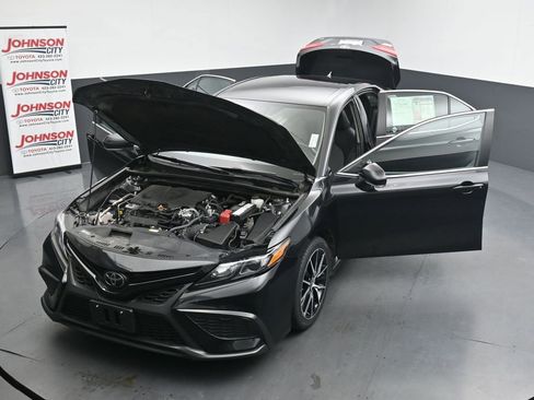 Used 2024 Toyota Camry SE FWD image 44