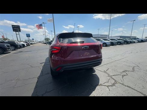 Certified 2024 Chevrolet Trax RS w/ Driver Confidence Package FWD image 7