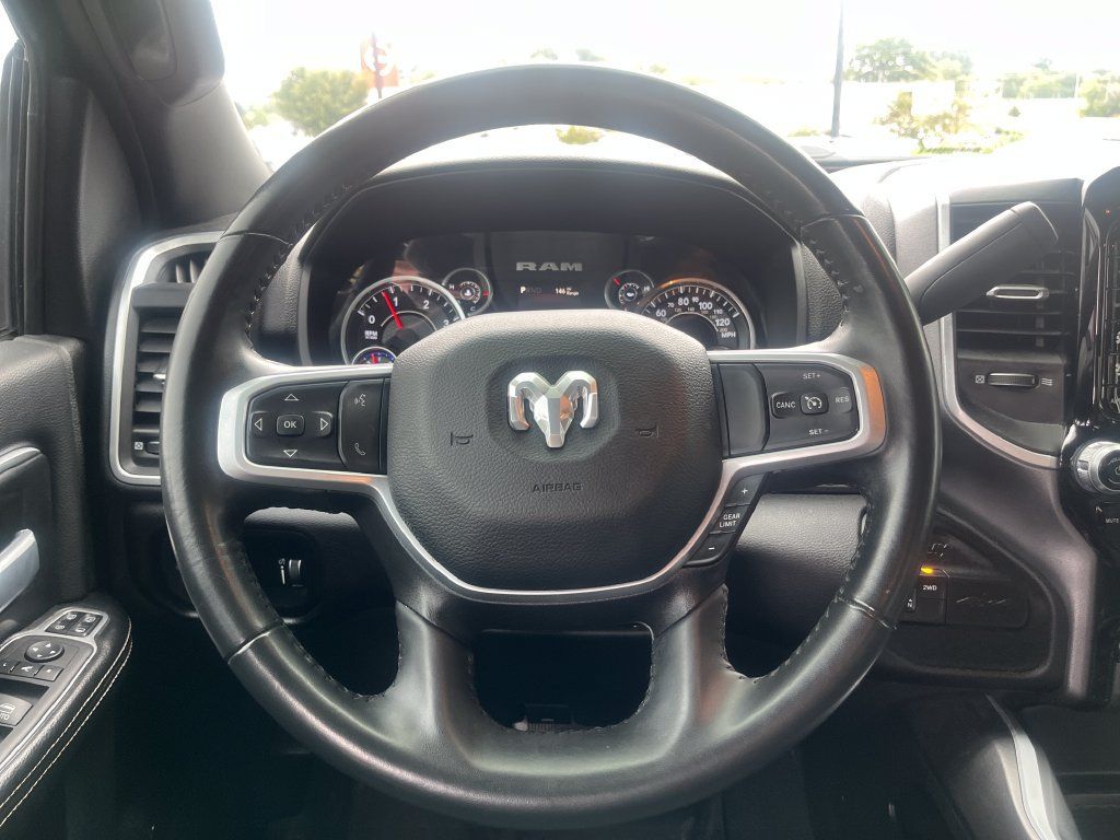 Used 2024 RAM 2500 Big Horn w/ Sport Appearance Package AWD/4WD image 31