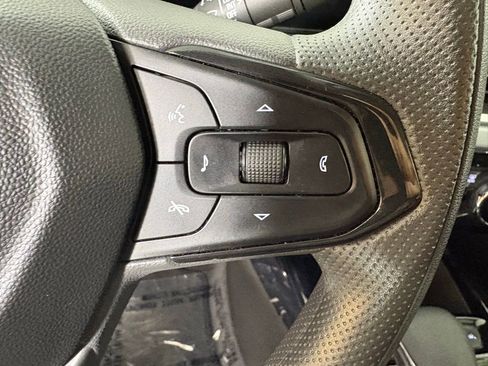 Used 2024 Chevrolet Trax LT image 28