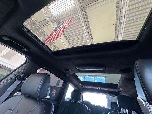 Used 2025 Kia Telluride SX Prestige X-Pro AWD/4WD image 32