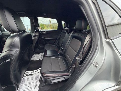 Used 2024 Ford Escape ST-Line w/ Cold Weather Package FWD image 10