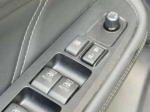 Used 2019 Subaru Outback 2.5i Limited AWD/4WD image 11
