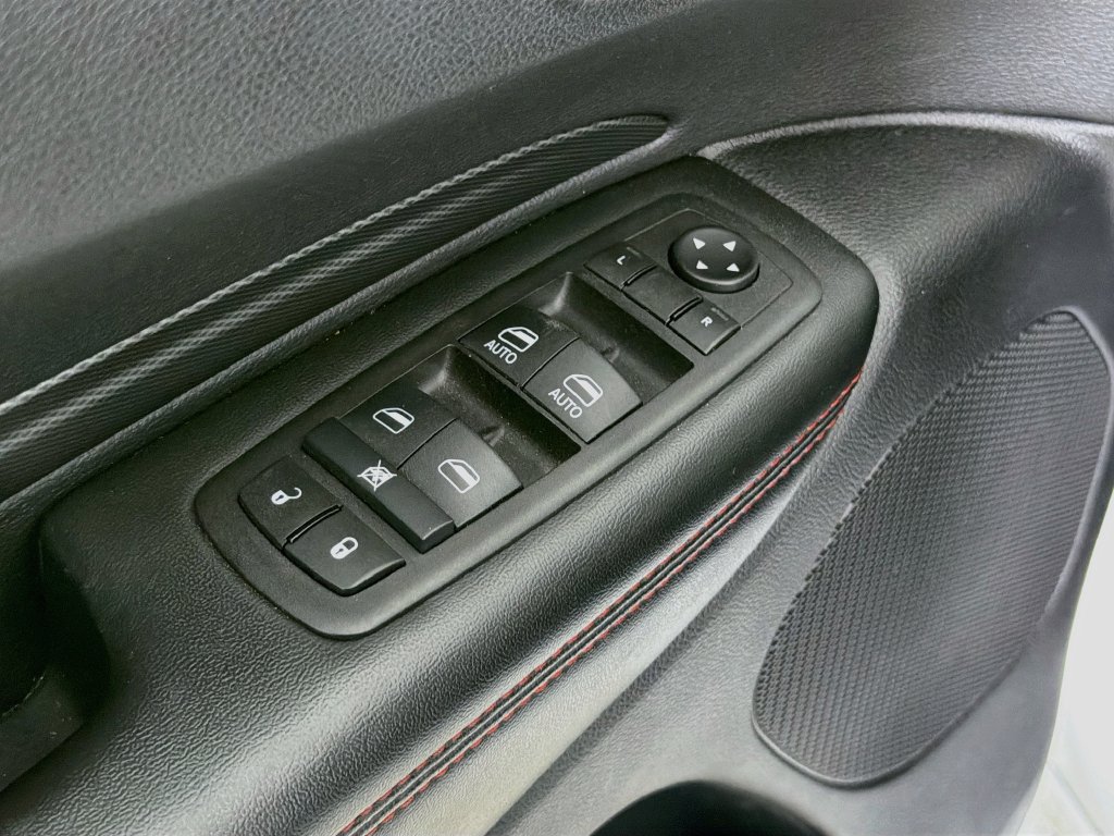 Used 2025 Dodge Durango GT RWD image 22