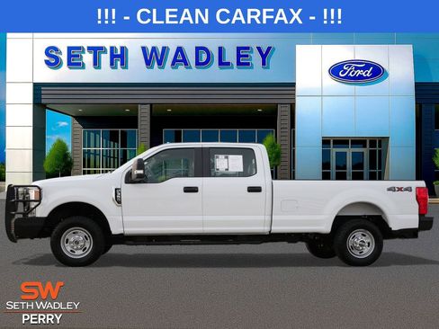 Used 2022 Ford F350 XL w/ Power Equipment Group image 2