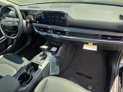 New 2026 Kia K4 EX FWD image 11