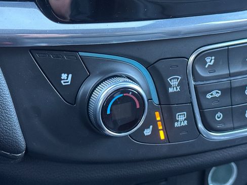 Used 2022 Chevrolet Traverse High Country image 29