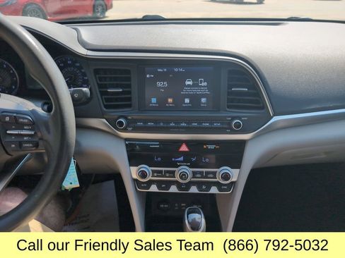 Used 2020 Hyundai Elantra SEL FWD image 18