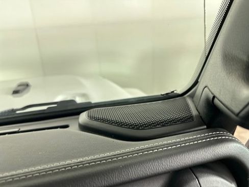 Used 2023 Jeep Wrangler Unlimited Sahara image 29