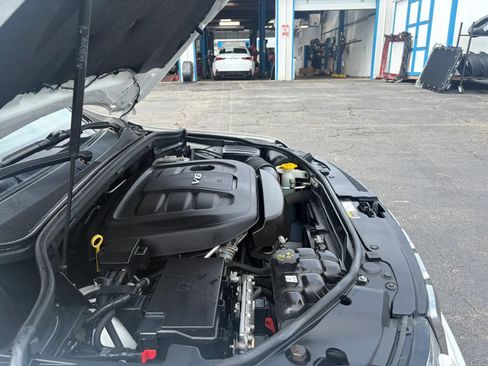 Used 2017 Jeep Grand Cherokee Limited AWD/4WD image 11