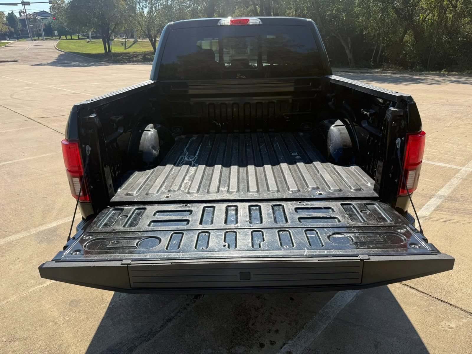 Used 2020 Ford F150 XLT w/ Equipment Group 302A Luxury AWD/4WD image 7