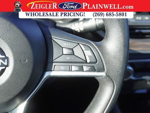 Used 2024 Nissan Altima 2.5 SV image 18