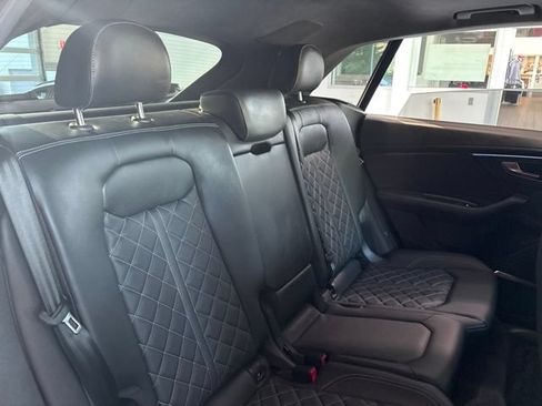 Used 2023 Audi SQ8 Prestige w/ Prestige Package AWD/4WD image 10