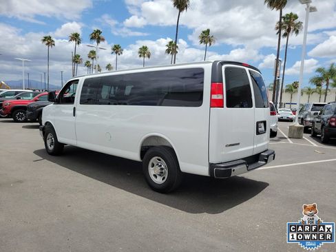 Used 2025 Chevrolet Express 3500 LT w/ LT Preferred Equipment Group RWD image 3