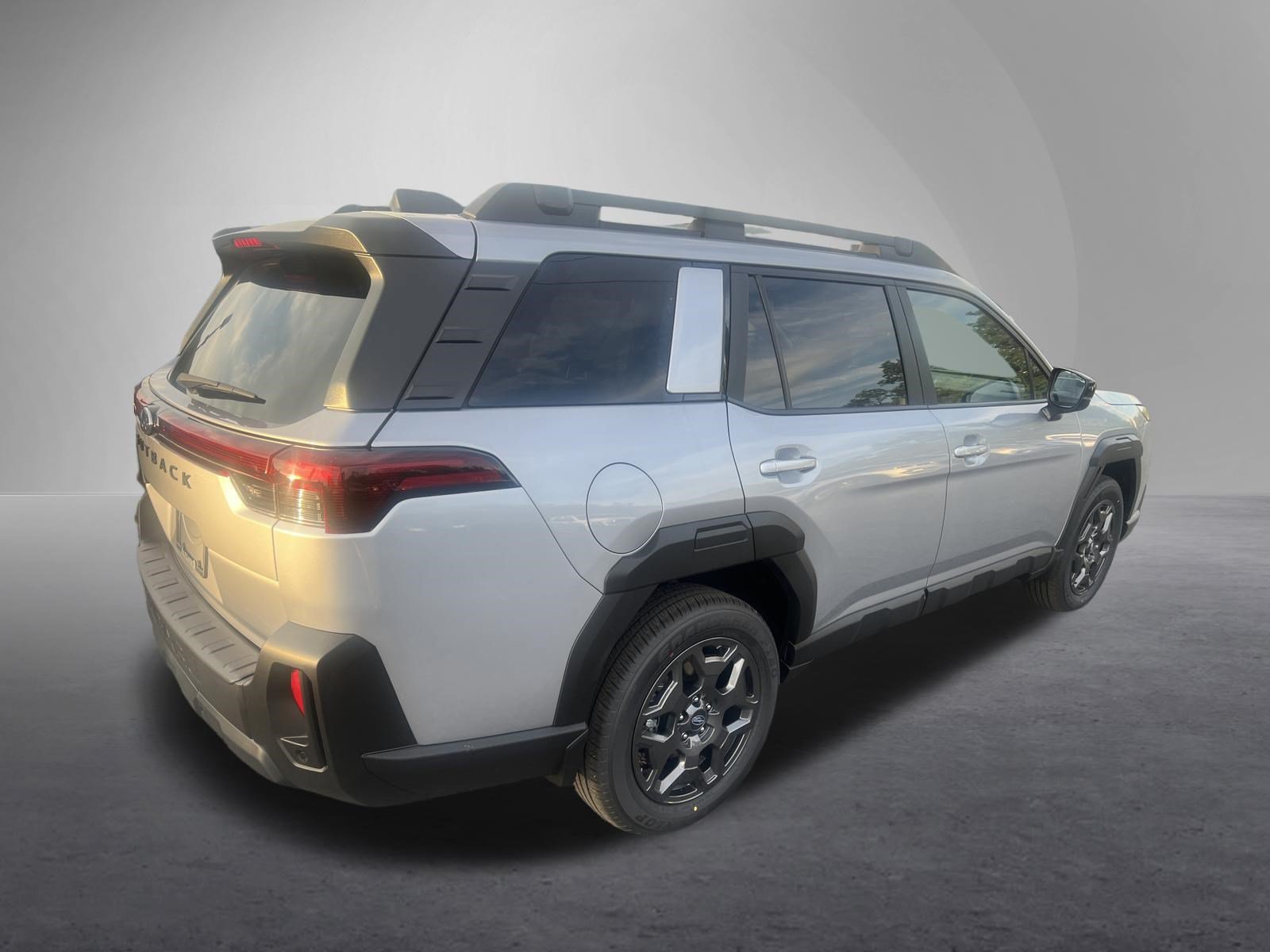 Used 2026 Subaru Outback Premium AWD/4WD image 3