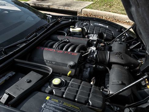 Used 2002 Chevrolet Corvette Convertible w/ Preferred Equipment Group2 image 42