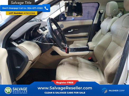 Used 2016 Land Rover Range Rover Evoque SE image 9
