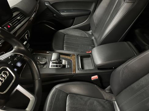 Used 2019 Audi Q5 2.0T Premium image 44