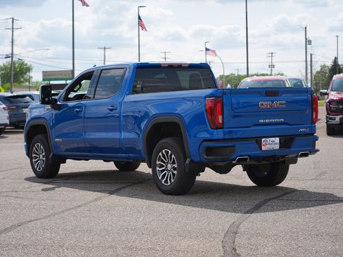 Used 2023 GMC Sierra 1500 AT4 w/ Technology Package AWD/4WD image 6