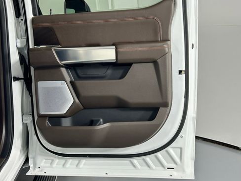 Used 2025 Ford F450 King Ranch w/ Chrome Package image 14