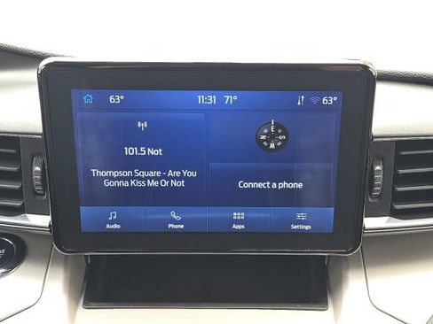 Used 2023 Ford Explorer XLT w/ Equipment Group 202A image 35