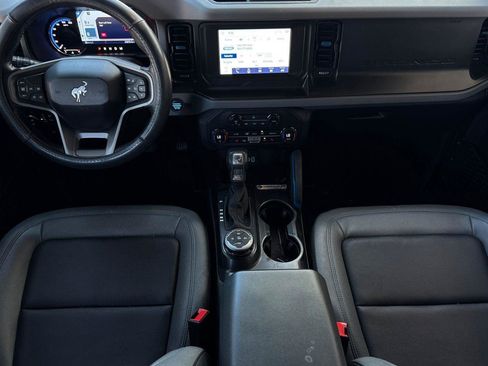 Used 2023 Ford Bronco Black Diamond image 14