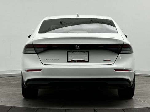 Used 2023 Honda Accord EX image 7
