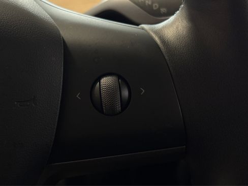 Used 2021 Tesla Model 3 Long Range image 23