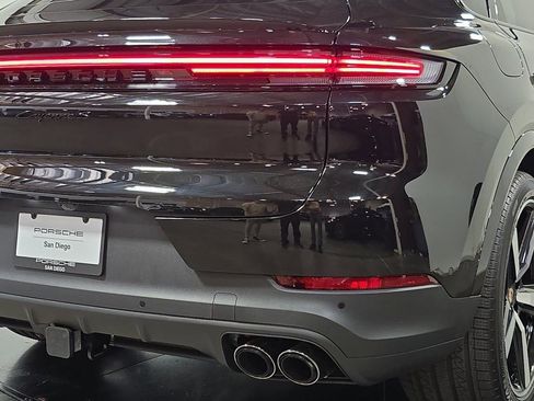 New 2025 Porsche Cayenne S image 30