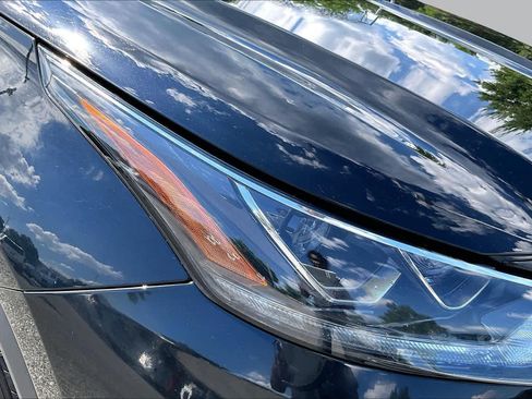 Used 2022 Toyota Highlander Limited AWD/4WD image 28