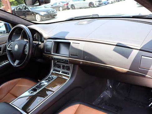 Used 2013 Jaguar XF R RWD image 24