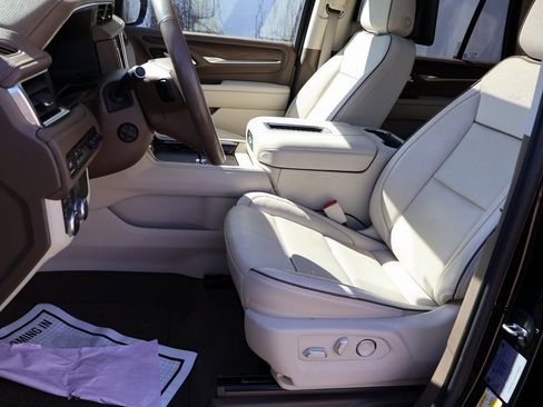 Used 2021 GMC Yukon Denali w/ Denali Premium Package image 49