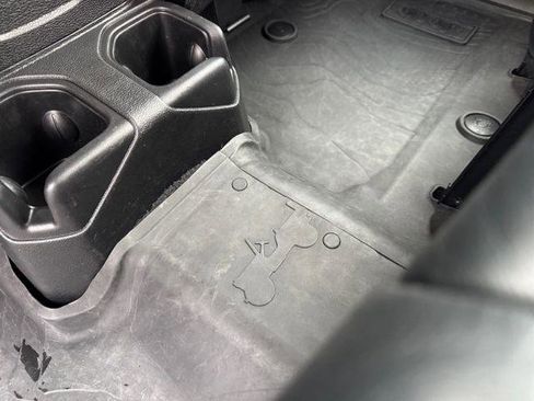 Used 2023 Jeep Wrangler Unlimited Sport AWD/4WD image 19