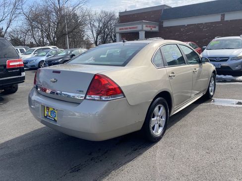 Used 2010 Chevrolet Impala LT w/ Convenience Package image 5