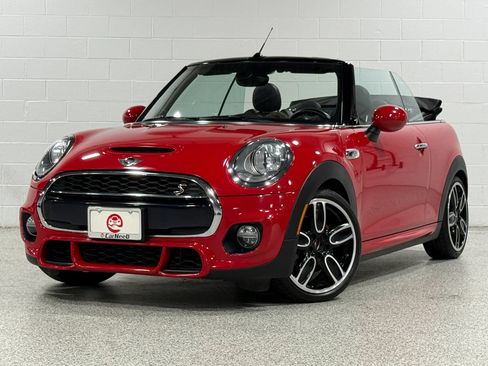 Used 2017 MINI Cooper S FWD image 2