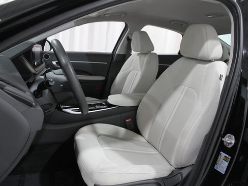 Certified 2023 Hyundai Sonata SE image 5