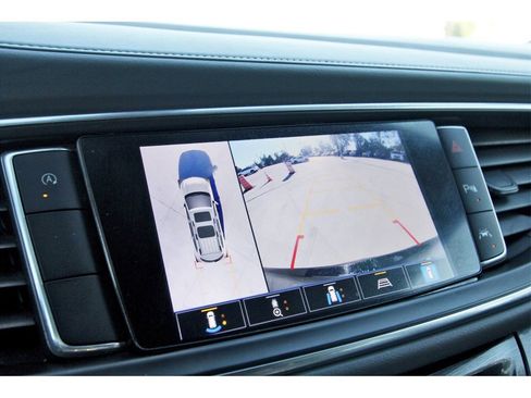 Used 2022 Buick Enclave Premium image 26