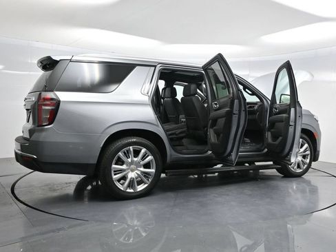 Used 2024 Chevrolet Tahoe High Country AWD/4WD image 4