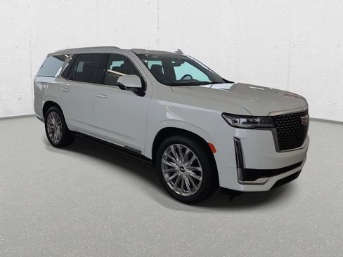 Certified 2023 Cadillac Escalade Premium Luxury w/ Performance Package image 3