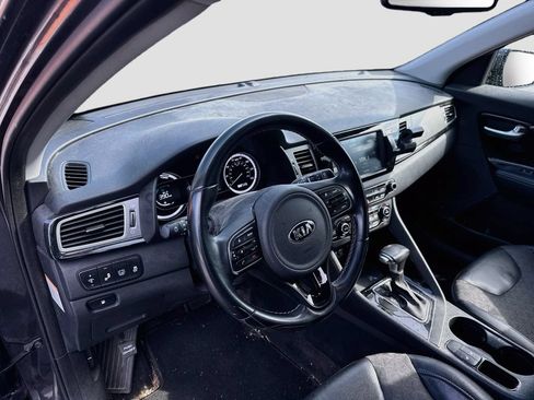 Used 2018 Kia Niro EX w/ EX Touring Graphite Edition FWD image 9