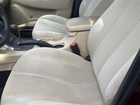 Used 2010 Hyundai Sonata GLS FWD image 13