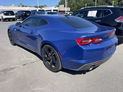 Used 2020 Chevrolet Camaro LT RWD image 4