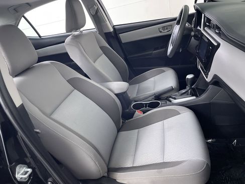Used 2017 Toyota Corolla LE w/ LE Premium Package w/Moonroof FWD image 24