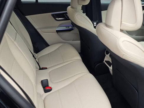 New 2026 Mercedes-Benz GLC 300 4MATIC image 23