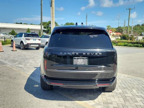 Certified 2025 Land Rover Range Rover SE AWD/4WD image 4