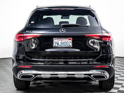 Certified 2026 Mercedes-Benz GLC 300 image 7