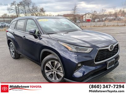 Used 2023 Toyota Highlander XLE