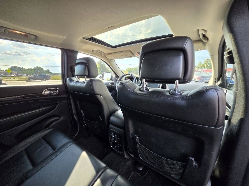 Used 2012 Jeep Grand Cherokee Laredo AWD/4WD image 20